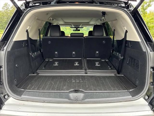 2025 Nissan Pathfinder Platinum 4WD