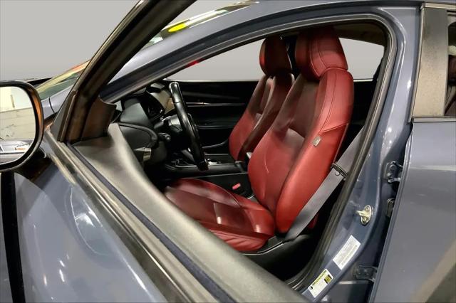 2022 Mazda Mazda3 Carbon Edition