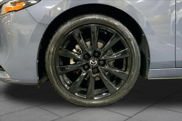 2022 Mazda Mazda3 Carbon Edition