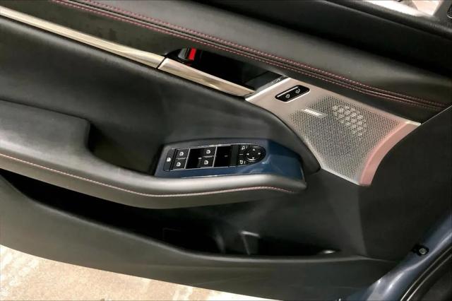 2022 Mazda Mazda3 Carbon Edition