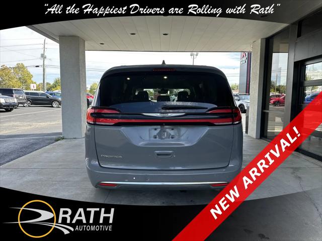 2021 Chrysler Pacifica Touring L