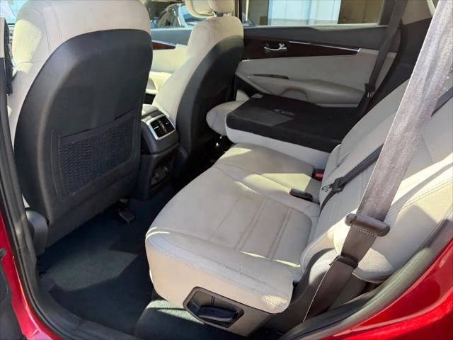 2016 Kia Sorento 3.3L LX