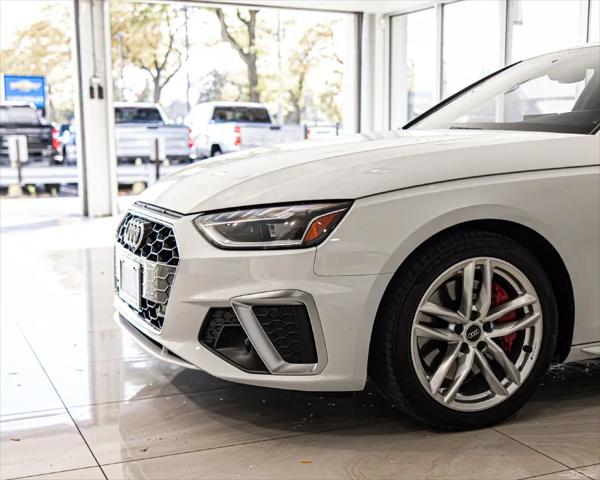 2022 Audi A4 Premium Plus 45 TFSI S line quattro S tronic