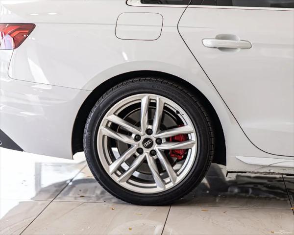 2022 Audi A4 Premium Plus 45 TFSI S line quattro S tronic