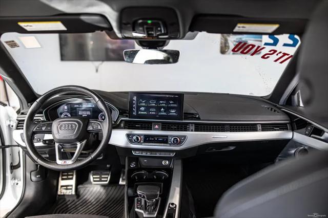 2022 Audi A4 Premium Plus 45 TFSI S line quattro S tronic