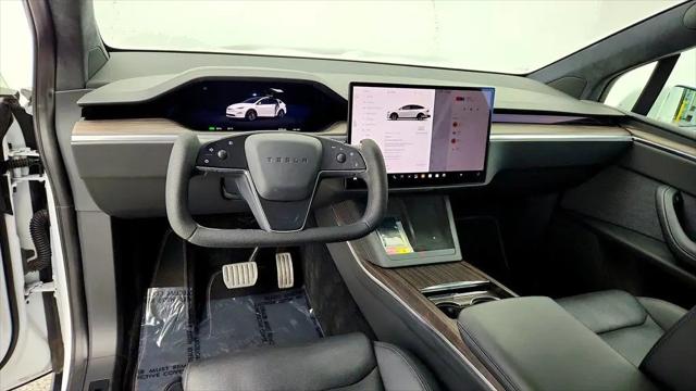 2023 Tesla Model X Standard Range