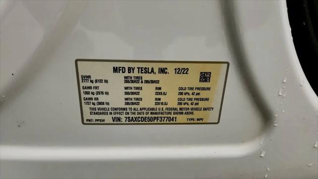 2023 Tesla Model X Standard Range