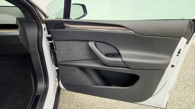 2023 Tesla Model X Standard Range