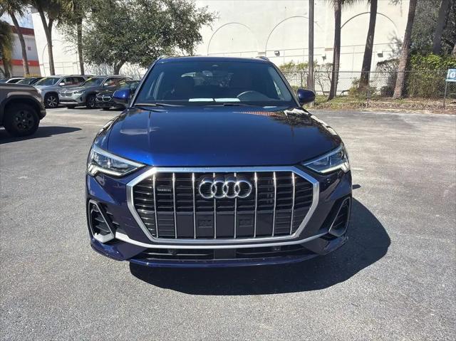 2024 Audi Q3 Premium 45 TFSI S line quattro Tiptronic