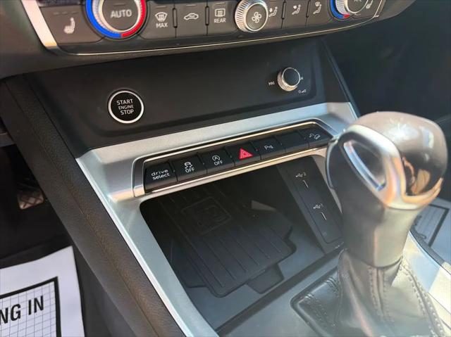 2024 Audi Q3 Premium 45 TFSI S line quattro Tiptronic