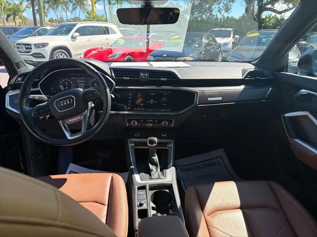 2024 Audi Q3 Premium 45 TFSI S line quattro Tiptronic