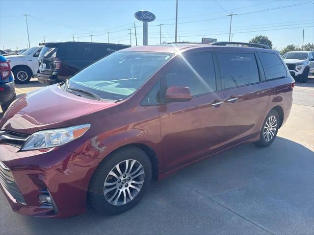 2020 Toyota Sienna XLE for sale in Pryor, OK