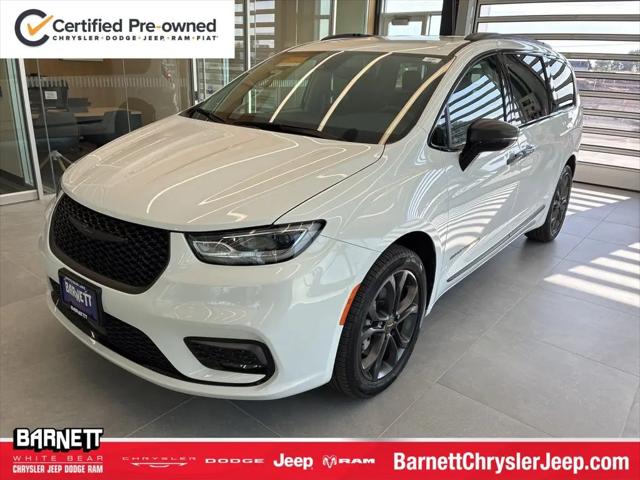 2024 Chrysler Pacifica Touring L AWD for sale in White Bear Lake, MN
