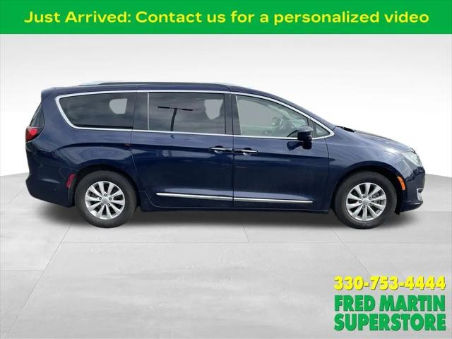 2019 Chrysler Pacifica Touring L for sale in Norton, OH
