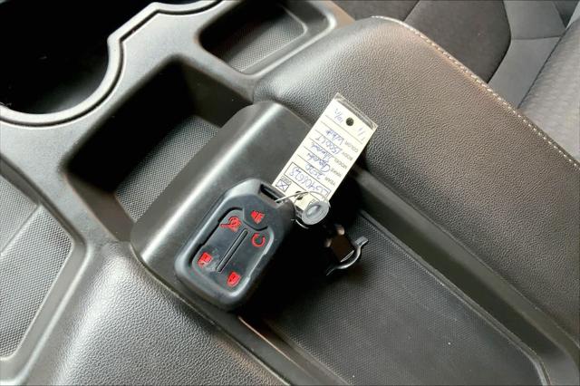 Used 2020 Chevrolet Silverado 1500 4WD Crew Cab Short Bed LT For Sale in Lubbock, TX
