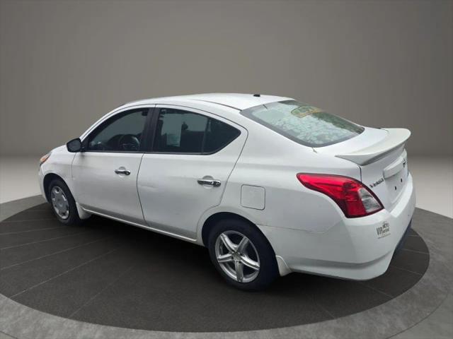 2016 Nissan Versa 1.6 SV