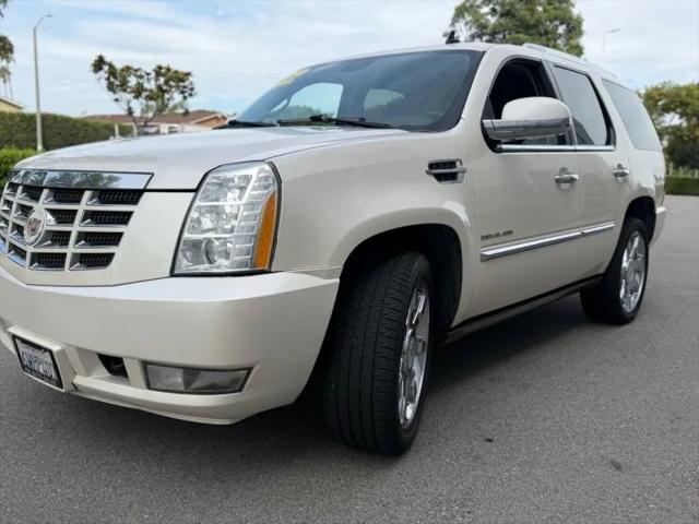 2012 Cadillac Escalade Luxury