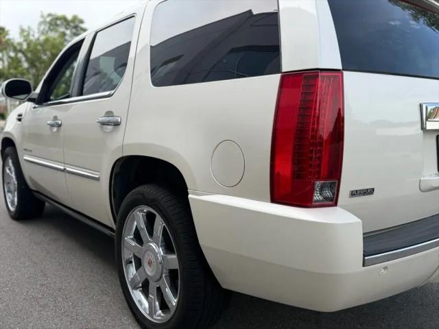 2012 Cadillac Escalade Luxury