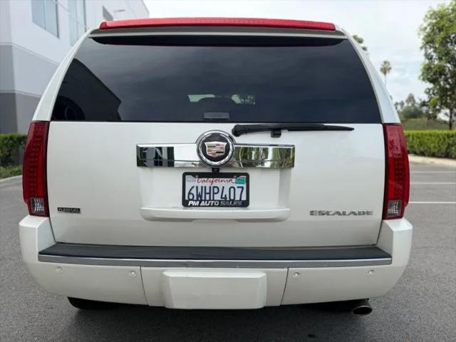 2012 Cadillac Escalade Luxury