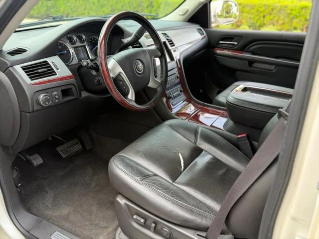 2012 Cadillac Escalade Luxury