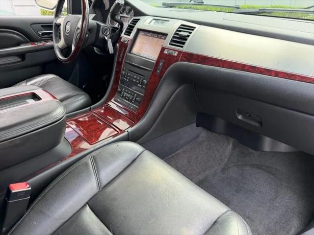 2012 Cadillac Escalade Luxury