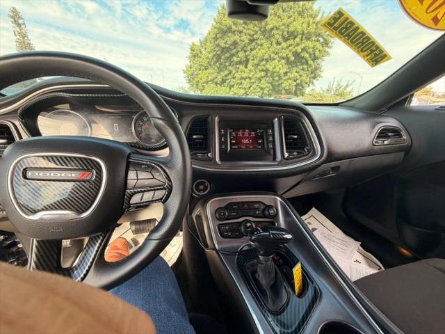 2017 Dodge Challenger SXT