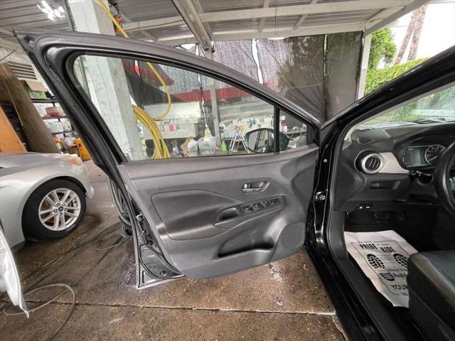2021 Nissan Versa SV Xtronic CVT