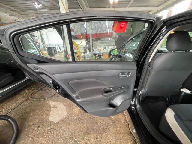 2021 Nissan Versa SV Xtronic CVT