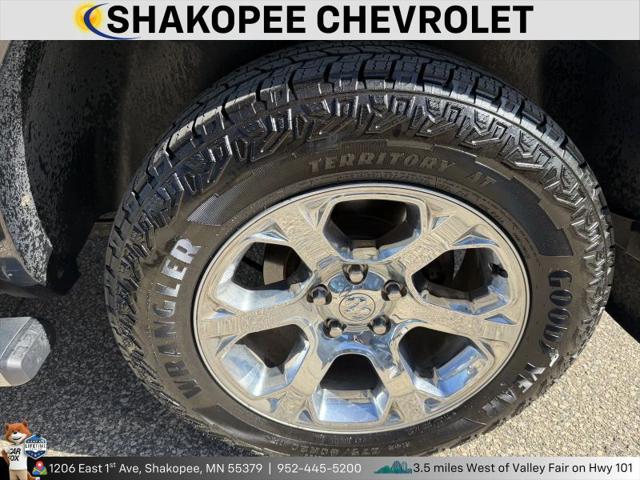 2017 Ram 1500 Laramie Crew Cab 4x4 57 Box