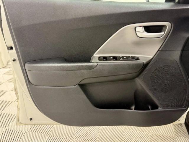 2017 Kia Niro LX