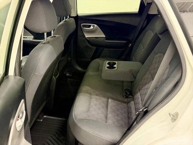 2017 Kia Niro LX