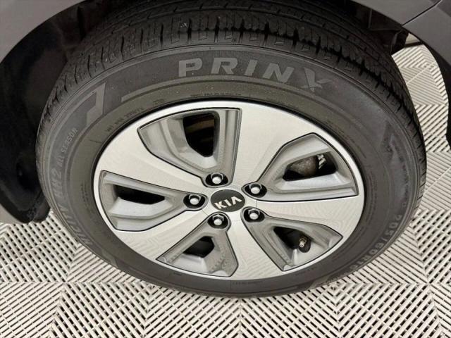 2017 Kia Niro LX