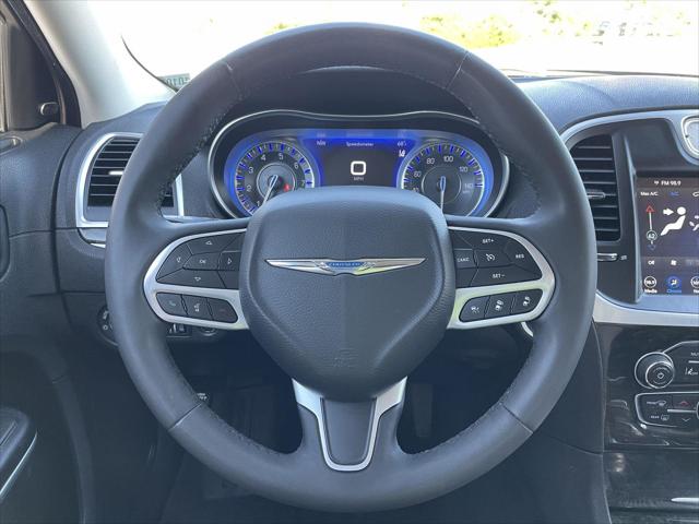 2022 Chrysler 300 Touring L AWD