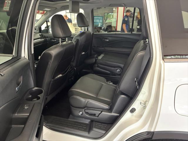 2022 Honda Pilot AWD Touring 7 Passenger