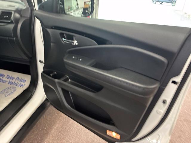 2022 Honda Pilot AWD Touring 7 Passenger