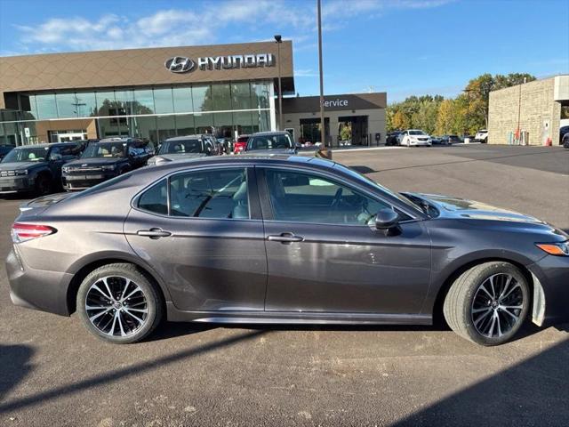 2020 Toyota Camry SE 2020 Toyota Camry SE