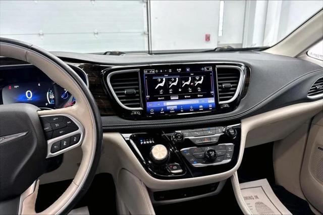 2021 Chrysler Pacifica Hybrid Limited
