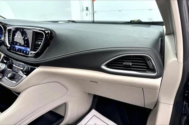 2021 Chrysler Pacifica Hybrid Limited