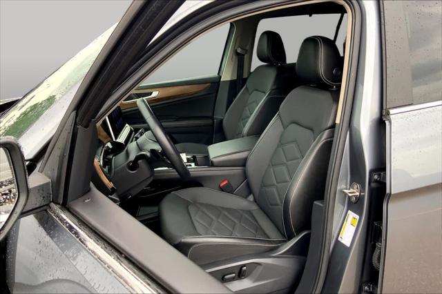 Used 2025 Volkswagen Atlas 2.0T SE w/Technology For Sale in Lubbock, TX