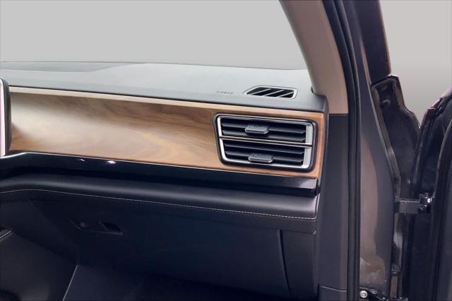 Used 2025 Volkswagen Atlas 2.0T SE w/Technology For Sale in Lubbock, TX