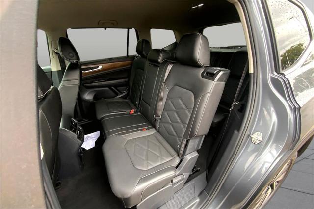 Used 2025 Volkswagen Atlas 2.0T SE w/Technology For Sale in Lubbock, TX