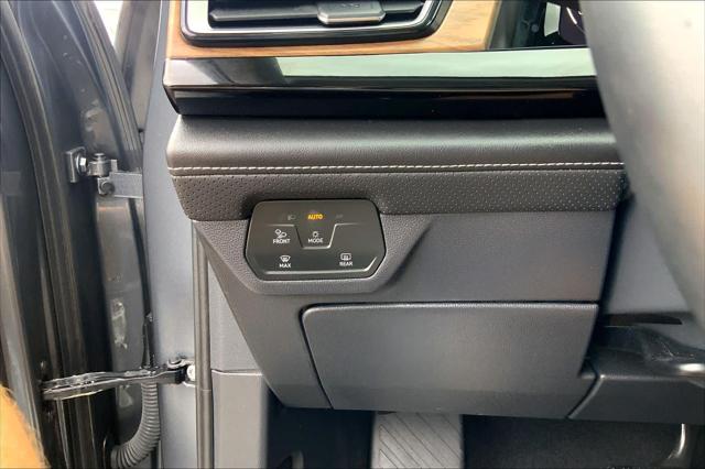 Used 2025 Volkswagen Atlas 2.0T SE w/Technology For Sale in Lubbock, TX