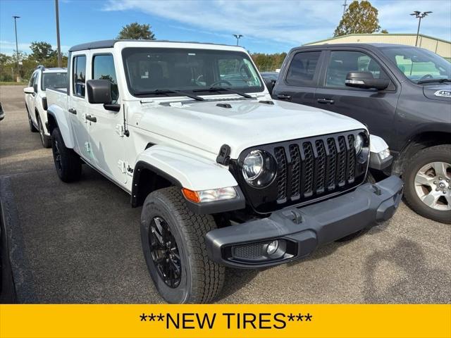 2022 Jeep Gladiator Altitude 4x4 2022 Jeep Gladiator Altitude 4x4