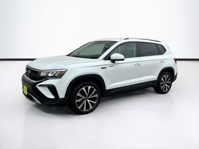 2023 Volkswagen Taos 1.5T SE for sale in La Crosse, WI