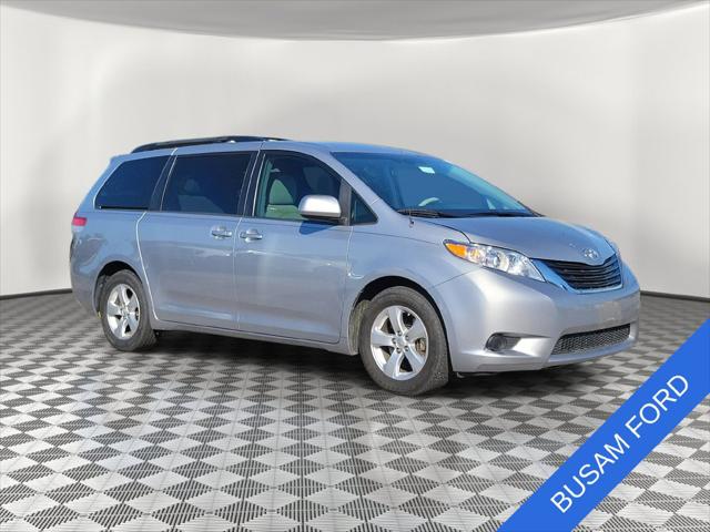 2014 Toyota Sienna LE for sale near Wilmington, OH
