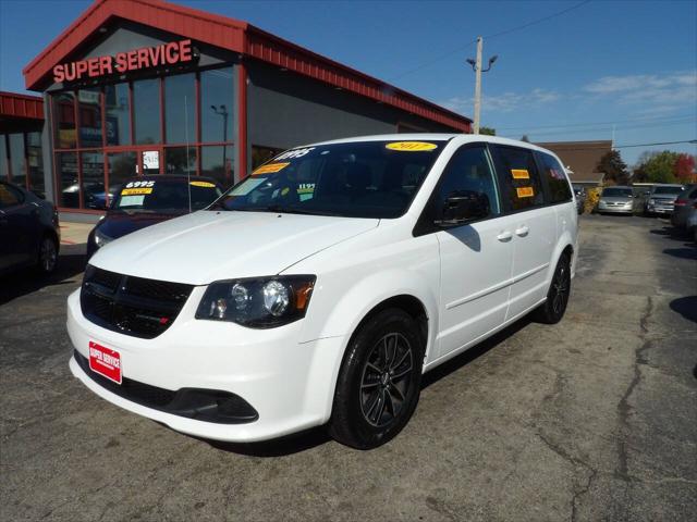 2017 Dodge Grand Caravan SE Plus for sale in Milw, WI