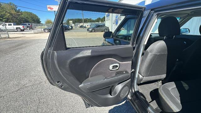 2015 Kia Soul +