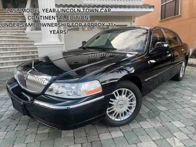 2011 Lincoln Town Car Signature Limited for sale in New Port Richey, FL