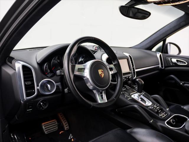 2014 Porsche Cayenne GTS