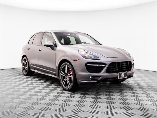 2014 Porsche Cayenne GTS